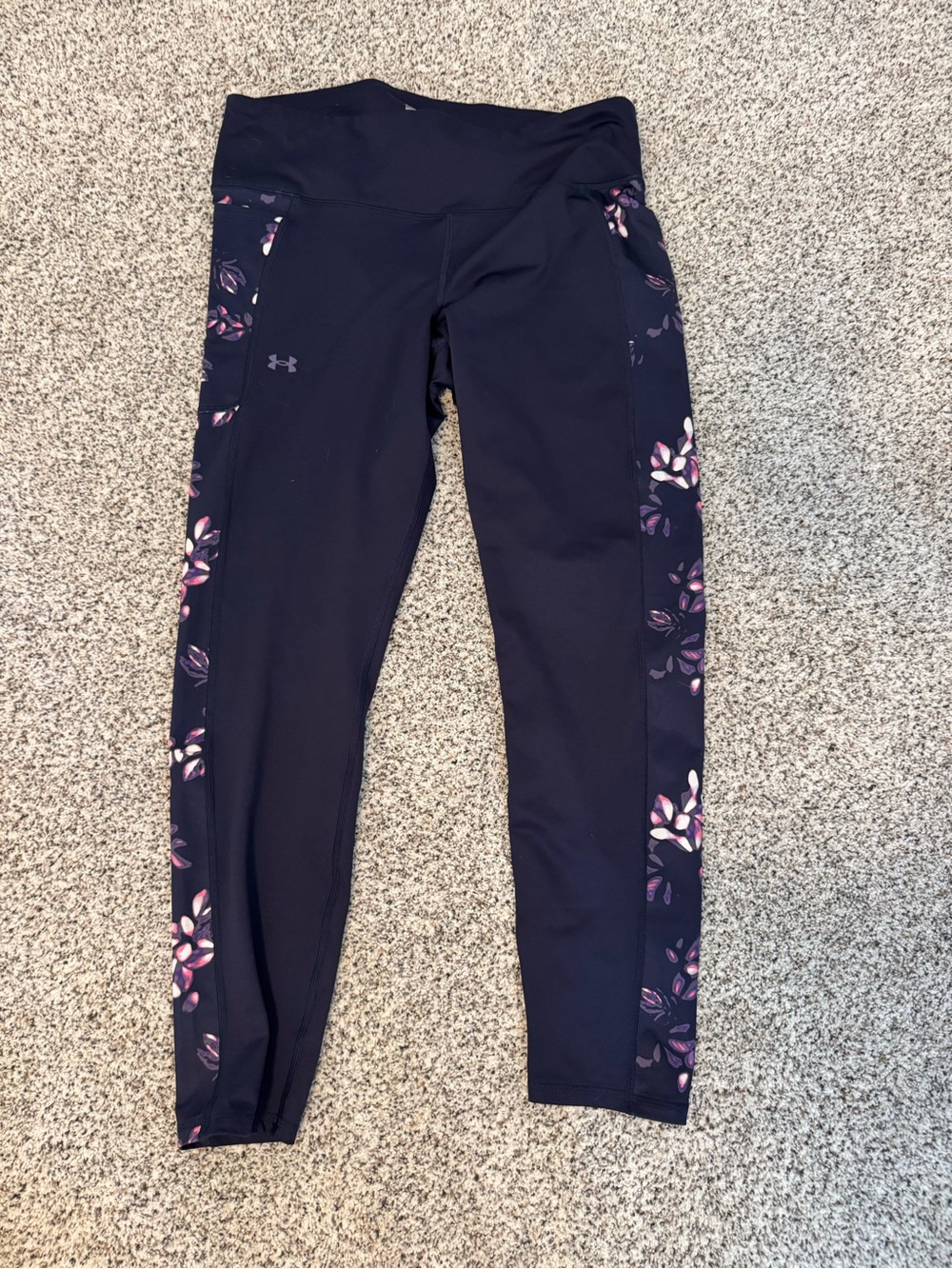 Under Armour Women’s ' Navy Floral-Trim Leggings
